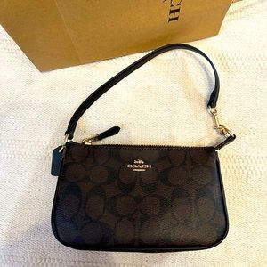NWT Coach Nolita 19 in signature canvas